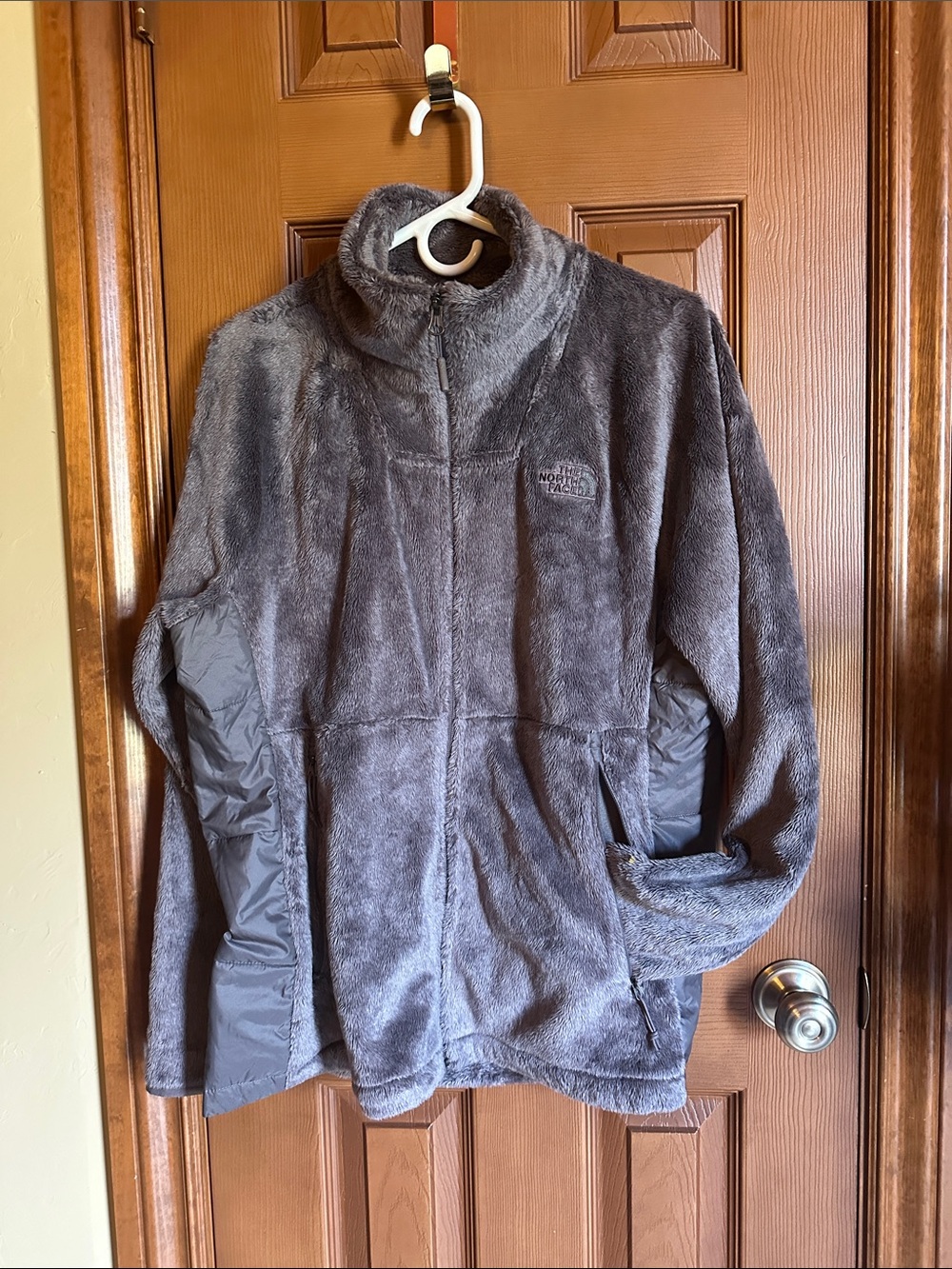 Women’s North Face Dark Gray Fuzzy Jacket, size XL